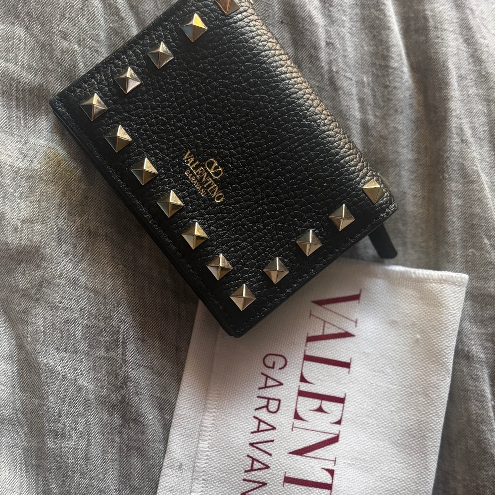 Valentino wallet